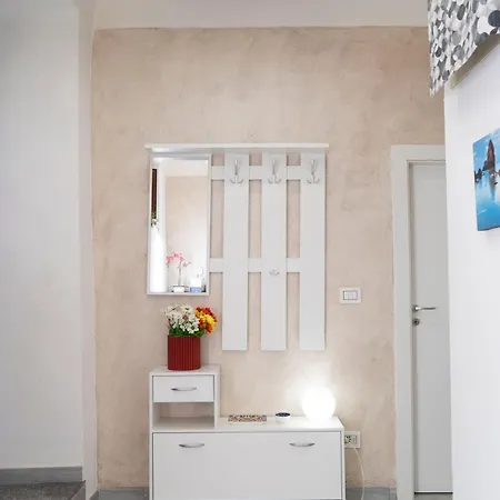 Redblue Apartament Katania